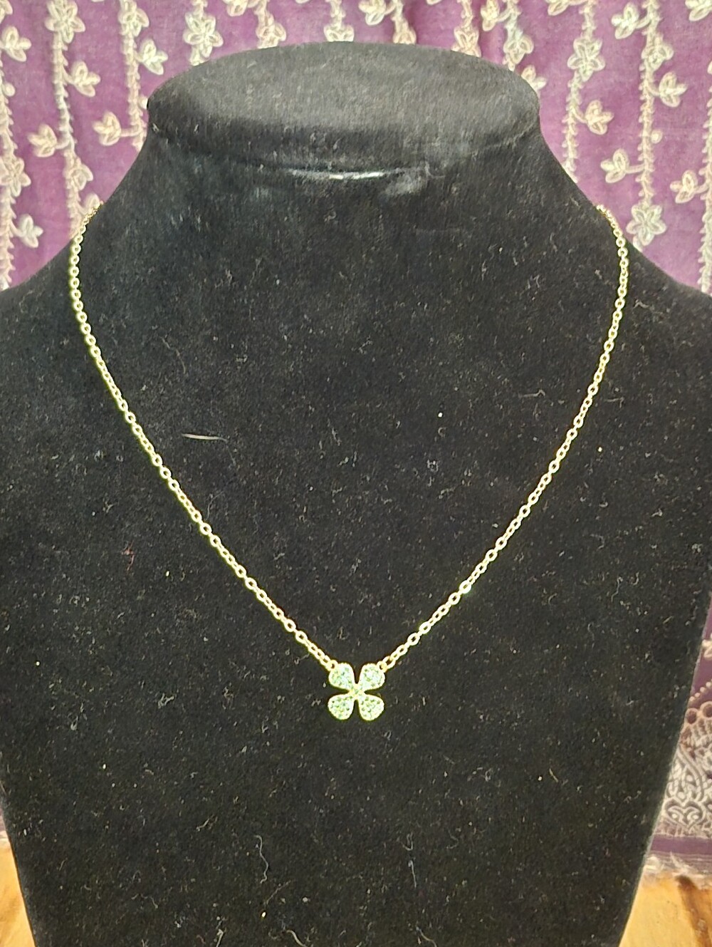 Gold Tone Four-Leaf Clover Necklace with Green Stones